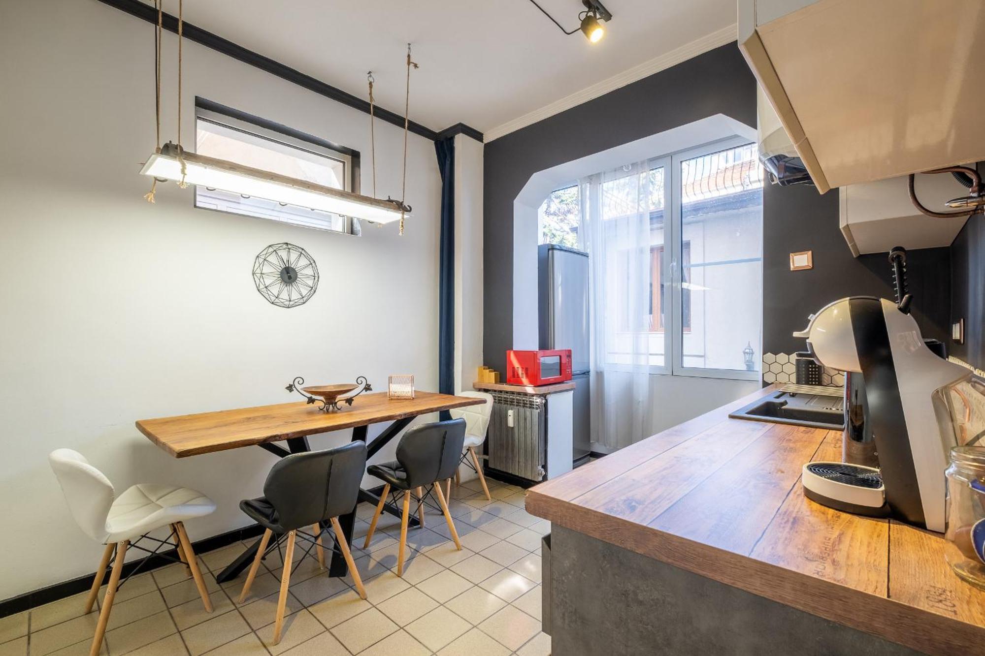 Modern , Spacious 2Br Apartment In Top Center Sofia Exterior foto